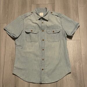 Gap Chambray Men’s Shirt Small